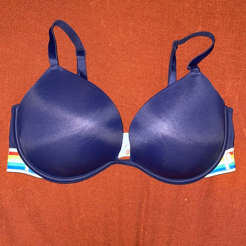 PINK Wear Everywhere Super Push-Up (Size 36DD)